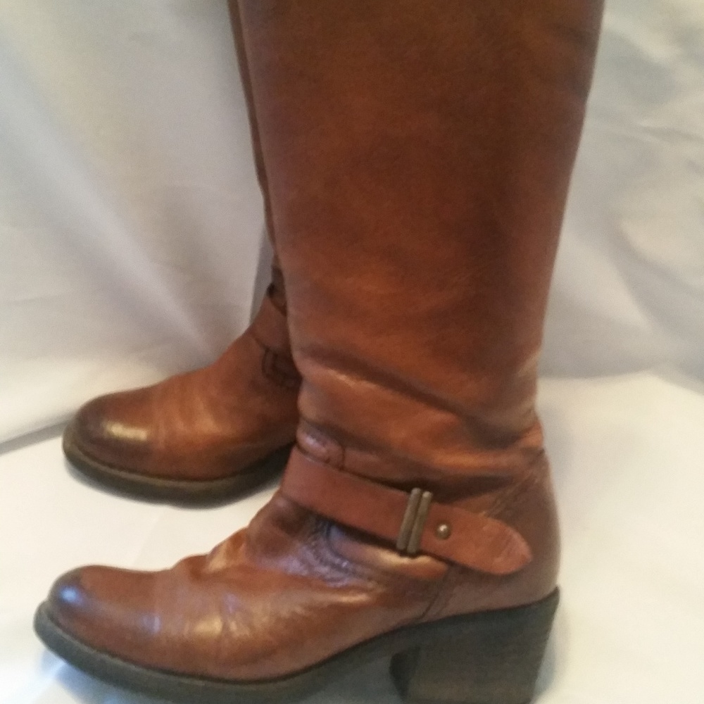 boots - Picture 5 of 7